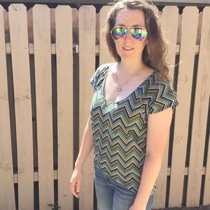 Funky chevron top